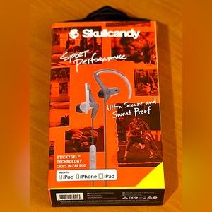 Skullcandy S4CHGY-405 Chops in-Ear Sweat Resistant Sports Performance Earbud-NIB